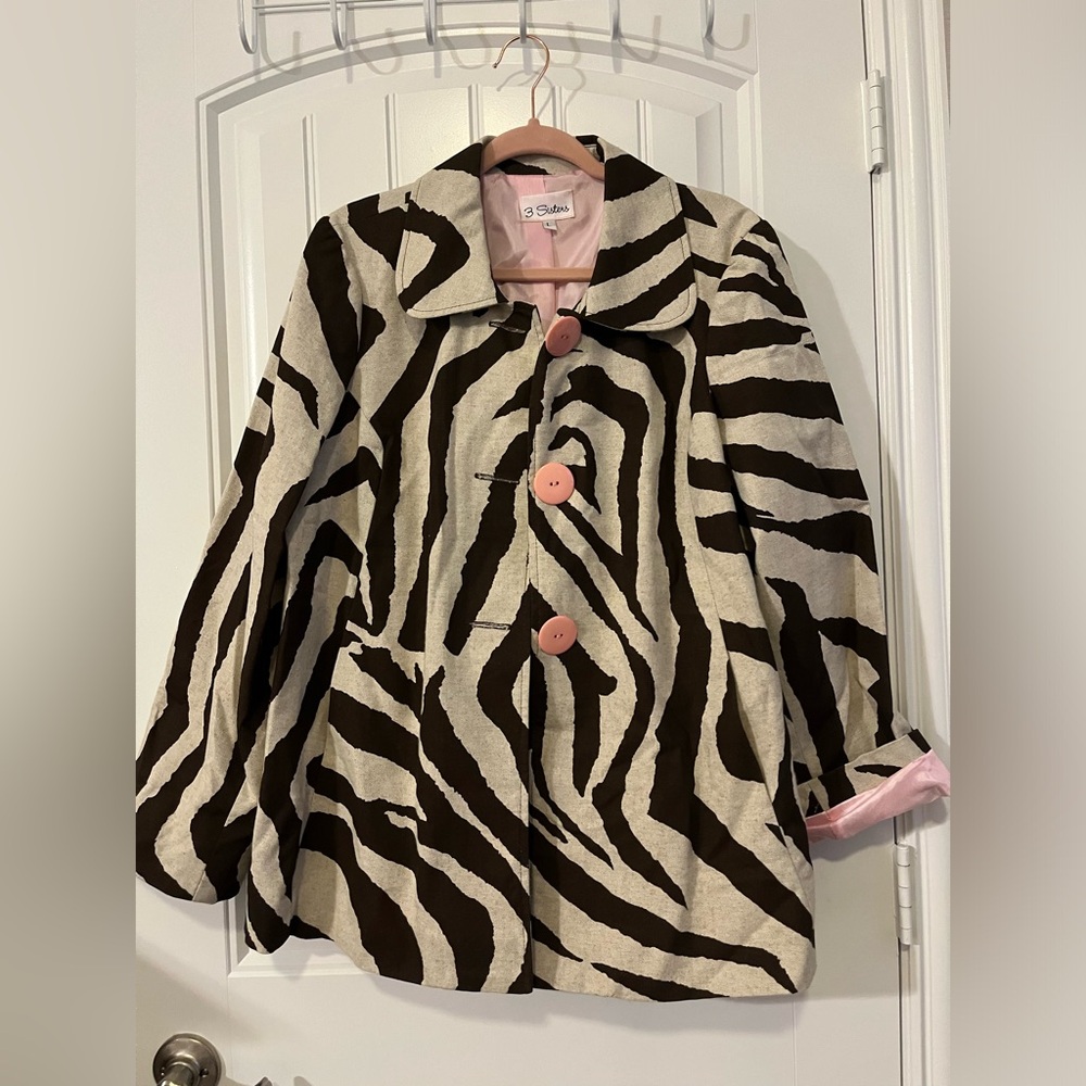 3 Sisters Animal print swing jacket blazer. zebra tan brown and pink. SIZE L